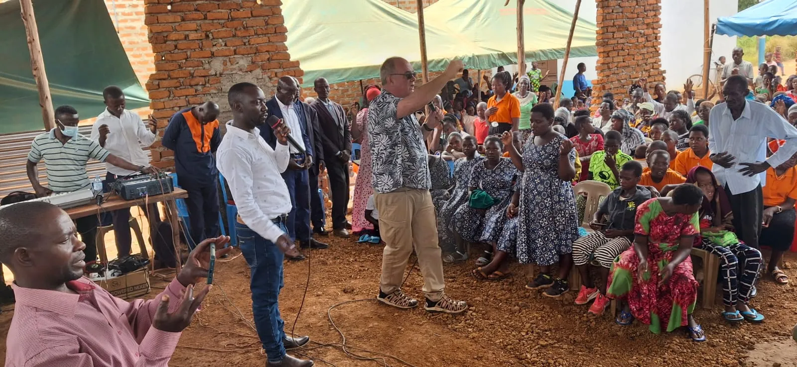 Photo for ‘News update of 8 February – On the way back from Entebbe: mass conversions and healings continue’